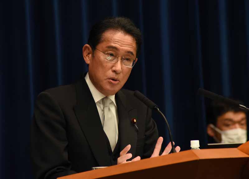 8月10日に会見する岸田首相(日本専門新聞協会提供)