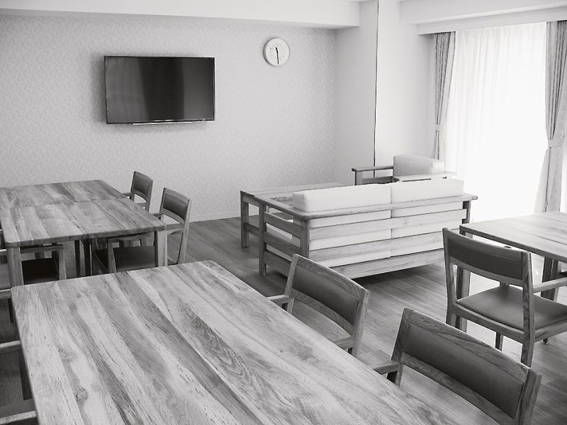 地元の木材で作られた家具