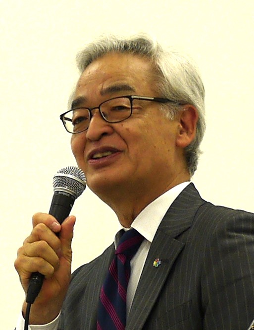 セミナー前にあいさつする日管協の塩見会長