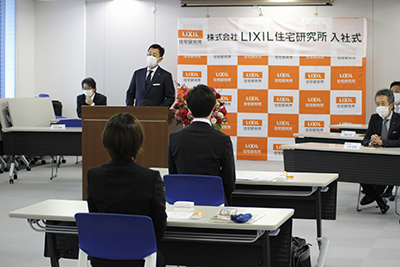 2カ月遅れの入社式