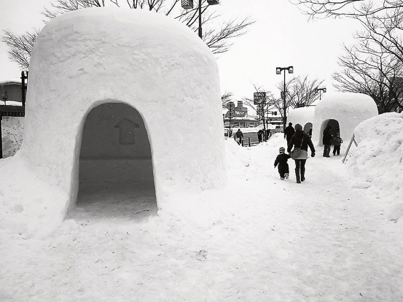 横手のかまくら