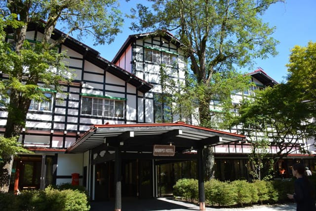 ホテルは人なり 次の100年へ 軽井沢の象徴「万平ホテル」訪問