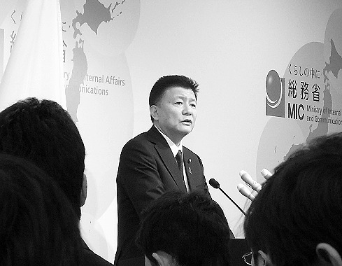 新藤義孝総務大臣(国家戦略特区担当)