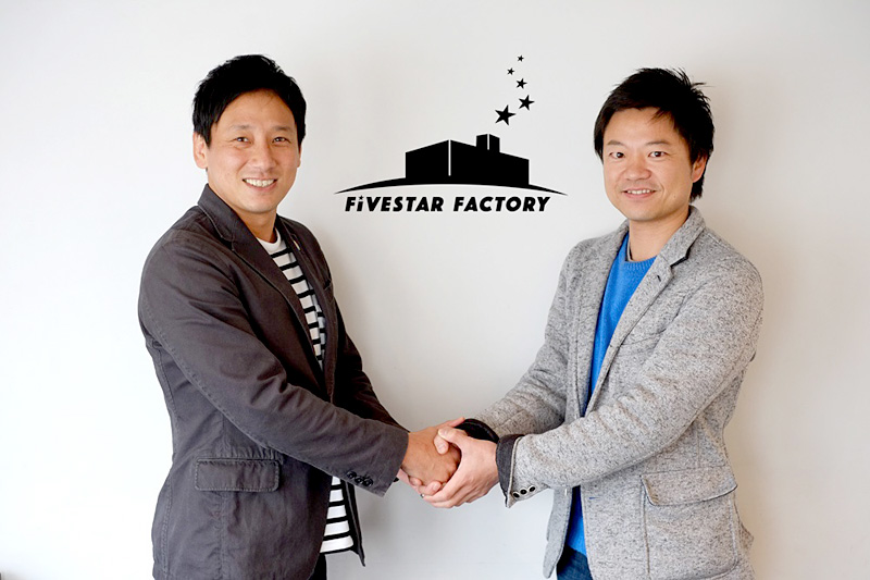リノベるの山下智弘代表((左))とファイブスターファクトリーの塚越岳人代表