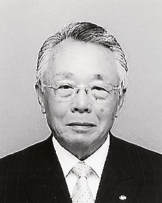 川延耕一氏