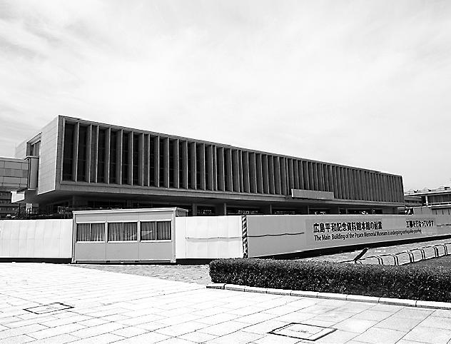 リニューアルした本館は、耐震補強も課題としてあった