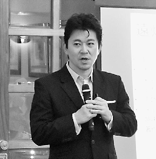 講演する大家氏
