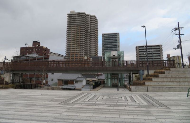 区間(5)からマンションが立ち並ぶ草津駅側を望む
