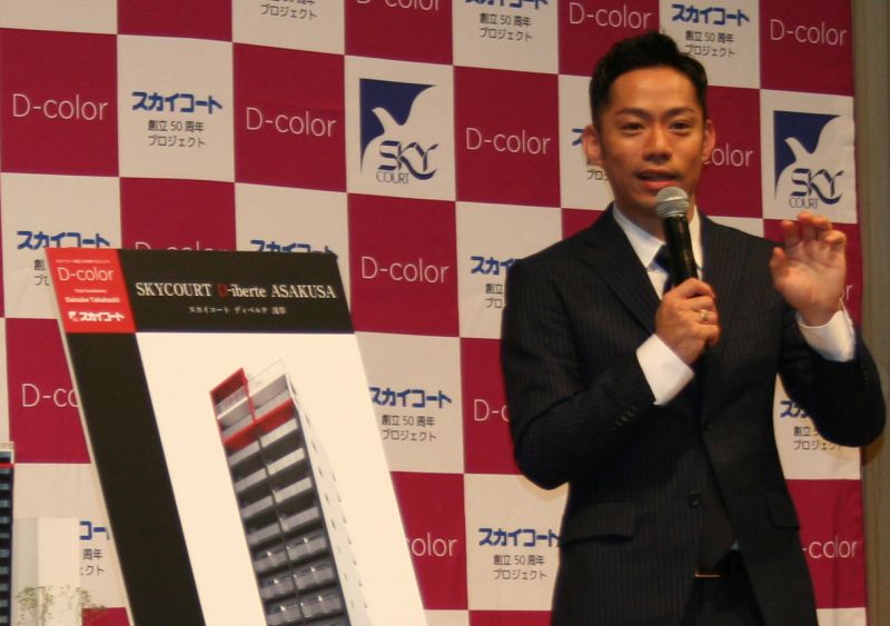 デザインなどトータルにコーディネートしたフィギュアスケートの髙橋大輔氏