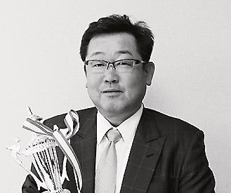 佐藤隆之氏