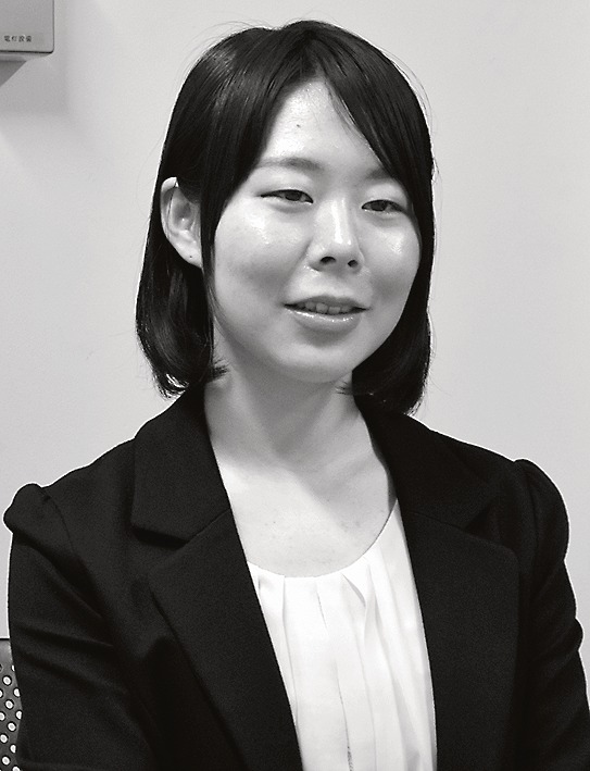 泉眞衣さん