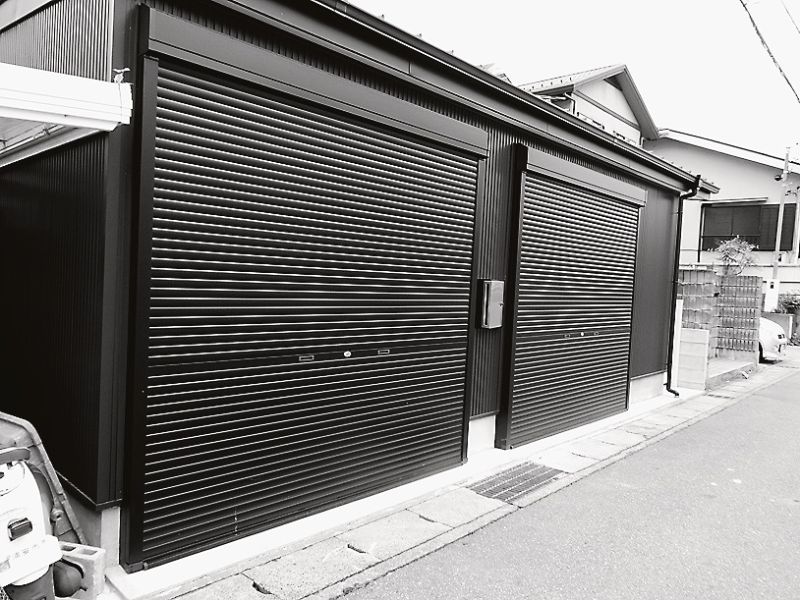 道路に接して建てられた増築部分