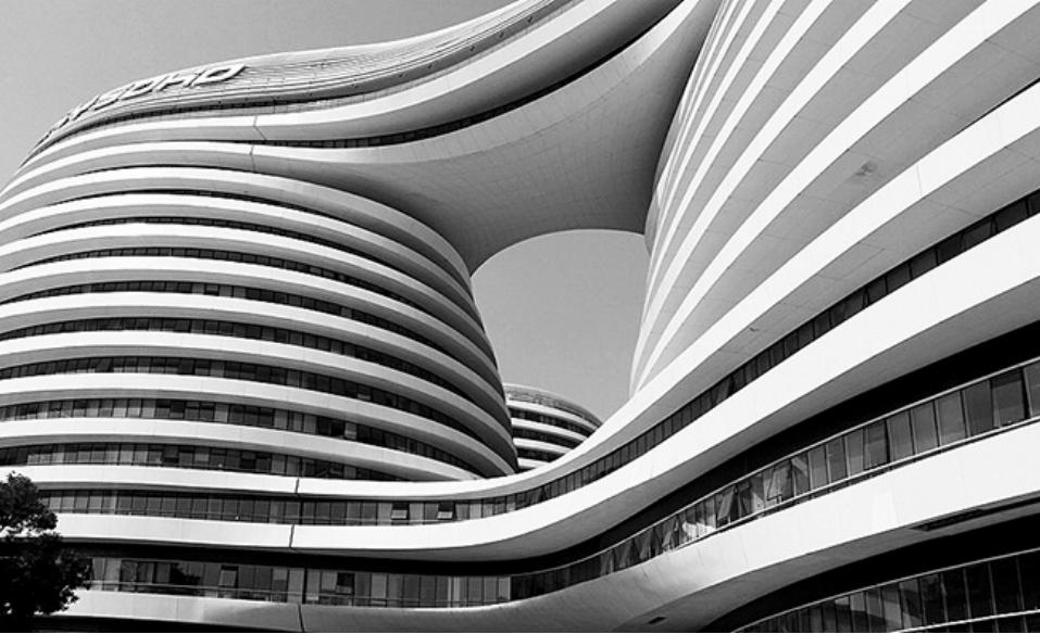 すべては図面が基本(Z.Hadid)