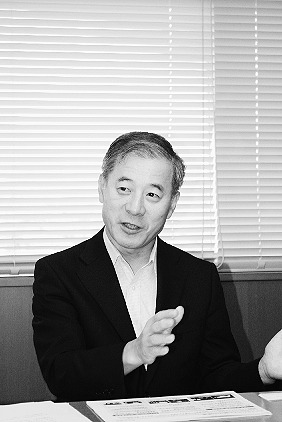桝野龍二氏