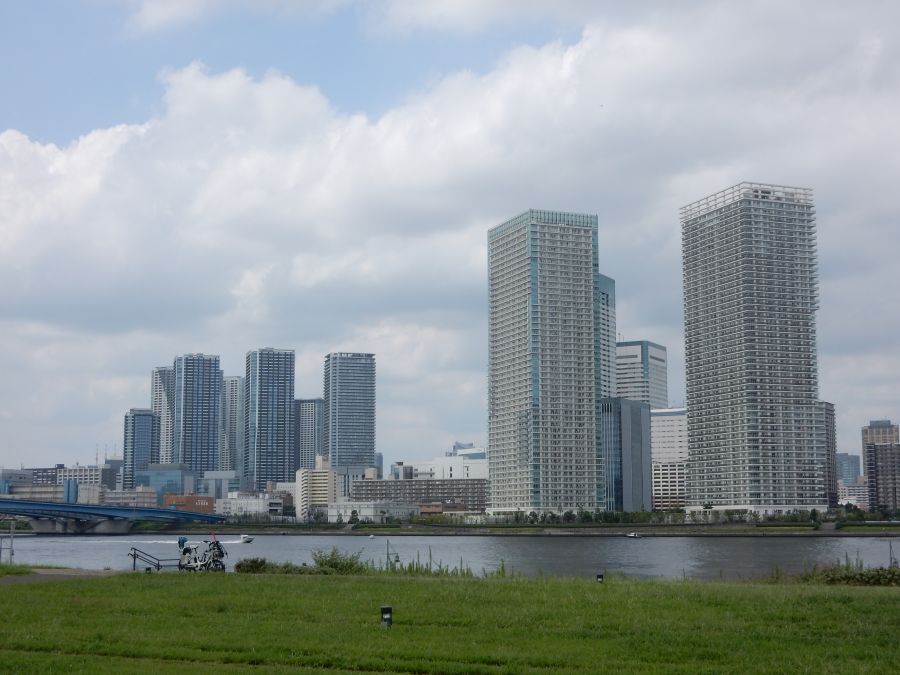 新時代に跳ねる! 売買仲介現場、徐々に向かい風 中古住宅は高根の花に 成約数に大幅下落の気配 〝実需無視の価格水準〟で分断市場
