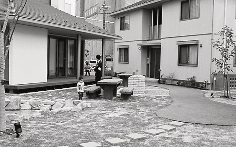 「自然と共生しながらの子育て」がコンセプト。バーベキューコーナーもある
