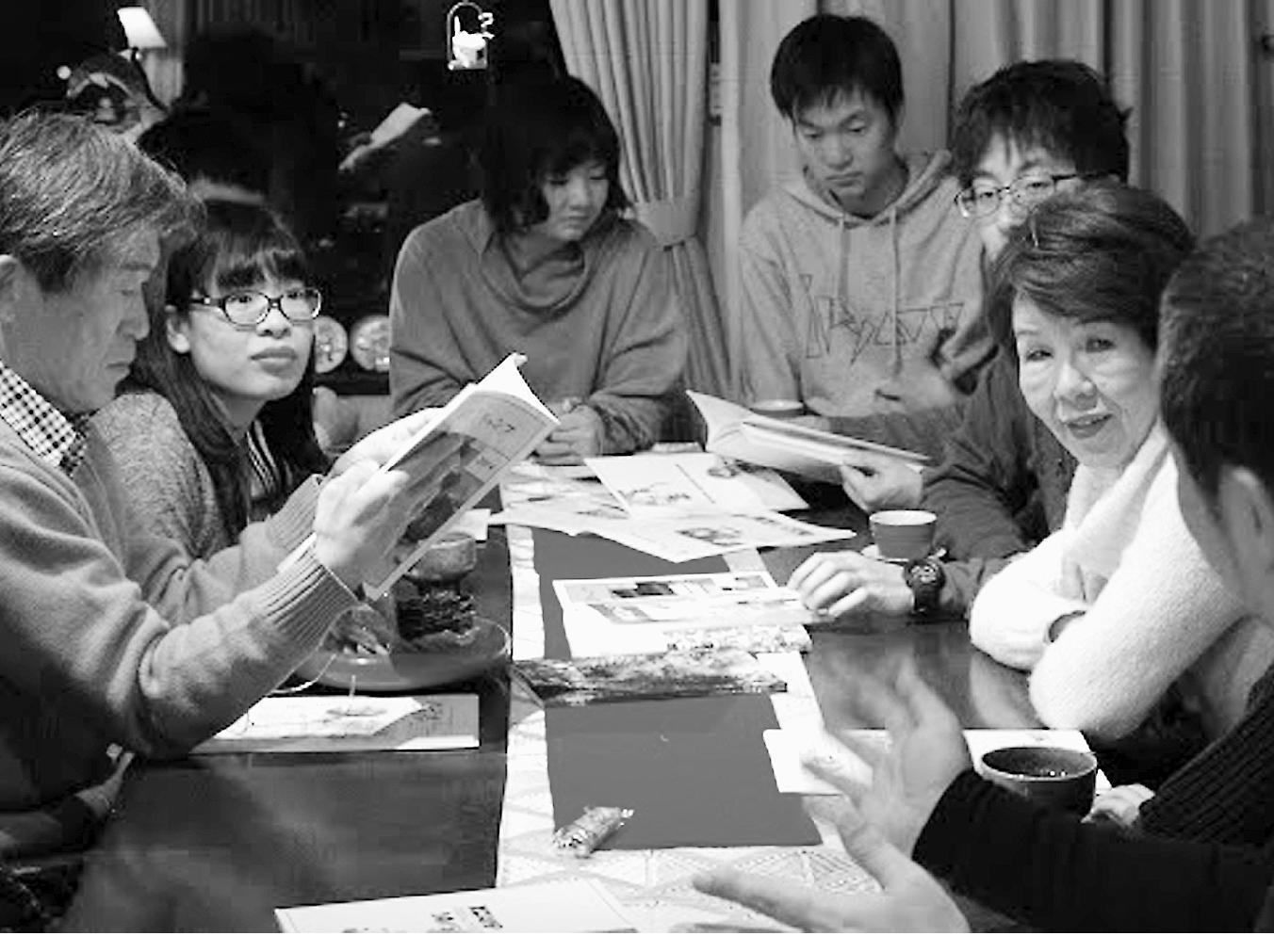 「京都ソリデール」事業の大家となる高齢者と学生のマッチングに向けた交流会。登録物件(空き室)に関しての広さなどの制限は設けておらず、敷金・礼金など家賃以外の負担もない。登録する高齢者の年齢は60~80歳代と幅広く、高齢者も学生も男女様々だ。専門学校生や高校生も利用できる。