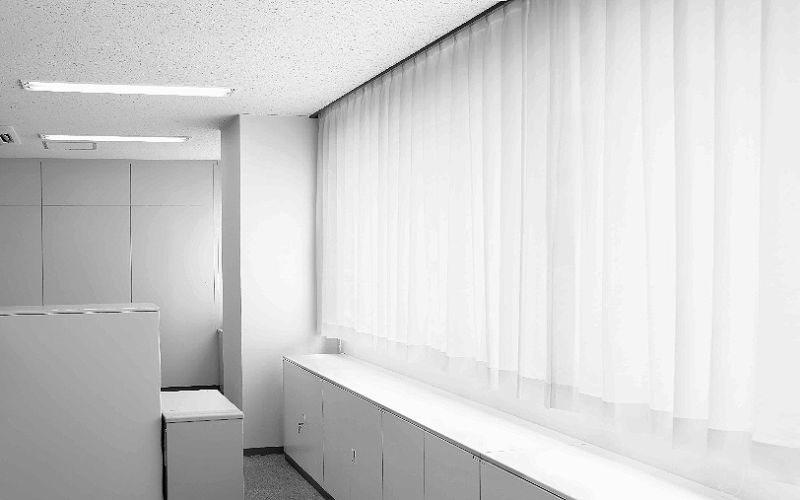 省電力で紫外線をカット、制菌加工も施された新発想の明るい採光カーテン「エコフィックス」
