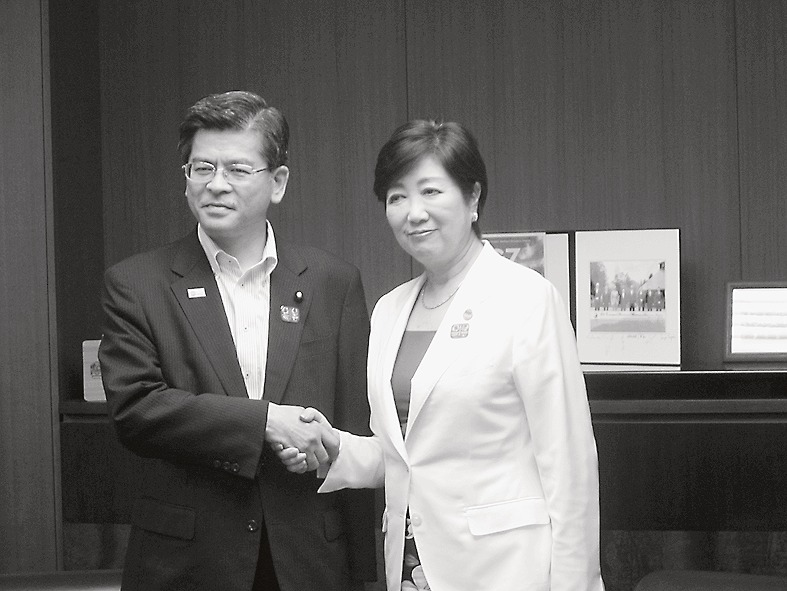 石井国交相と小池都知事