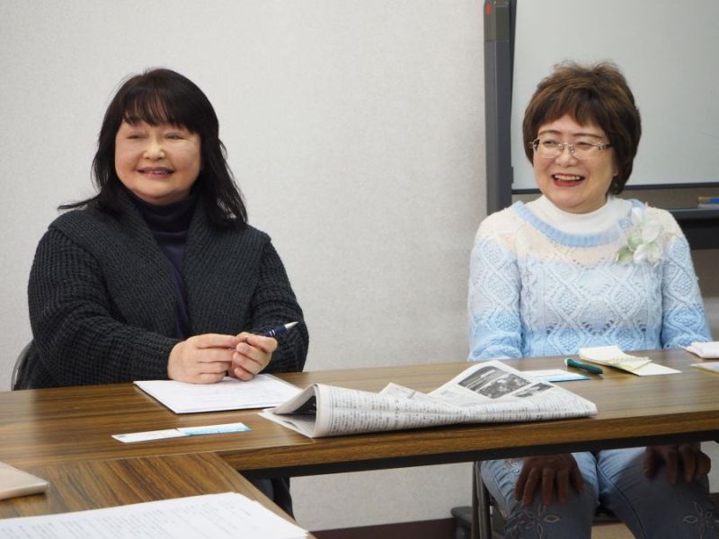 理事長の江島さん(左)と広報部会の高橋さん