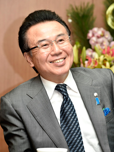山根弘美会長