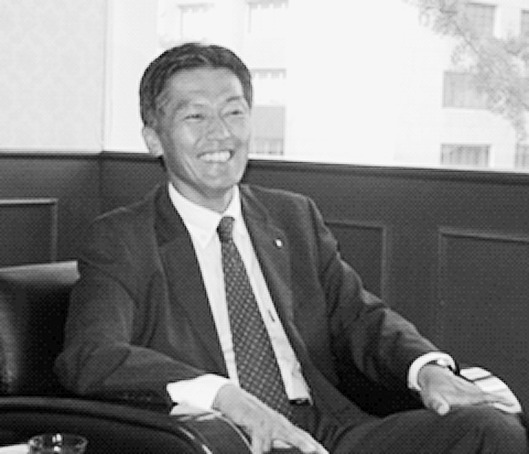 西澤一二常務取締役