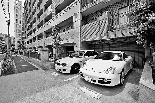 車を所有する人が減少し空駐車場も増加している