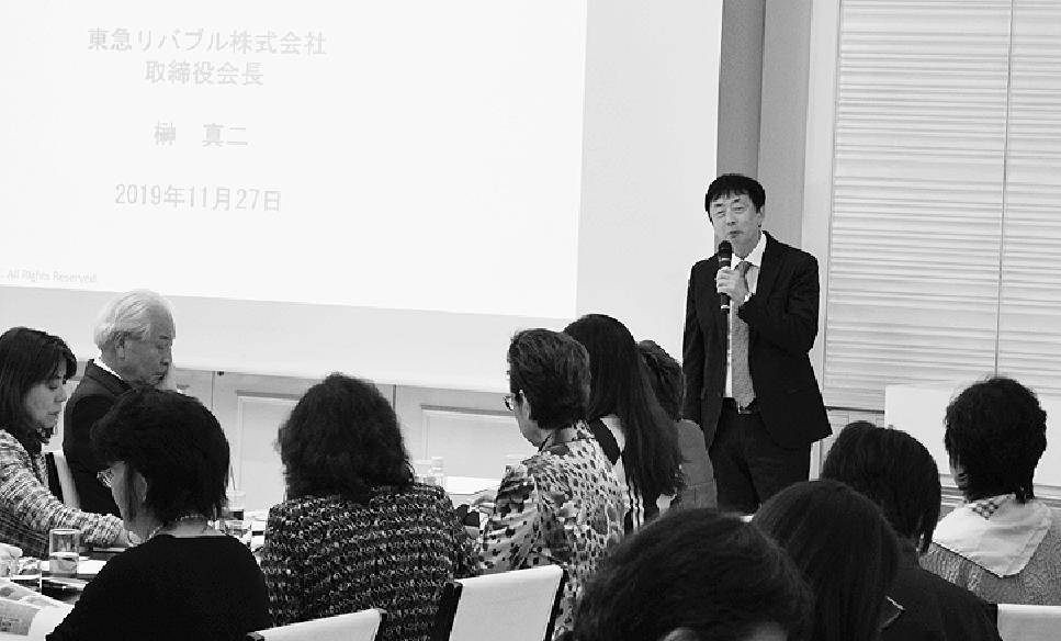 経験からの学びを話す榊氏