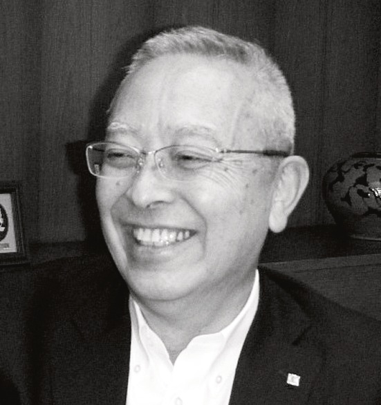 「それぞれに解答」と猪股理事長